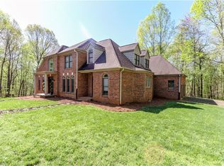 1114 Copperhead Dr, East Bend, NC 27018