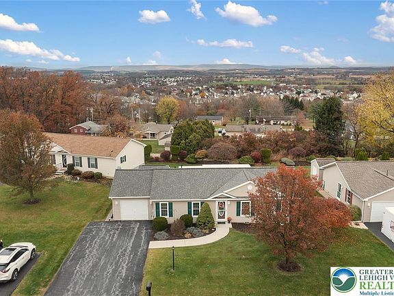 3rd image of 116 Allison Pl