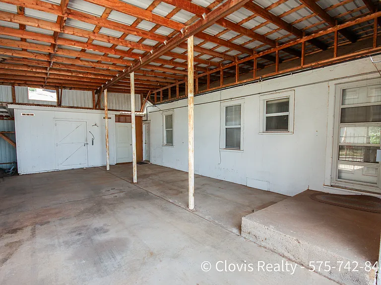 1020 Calhoun St — Photo 24