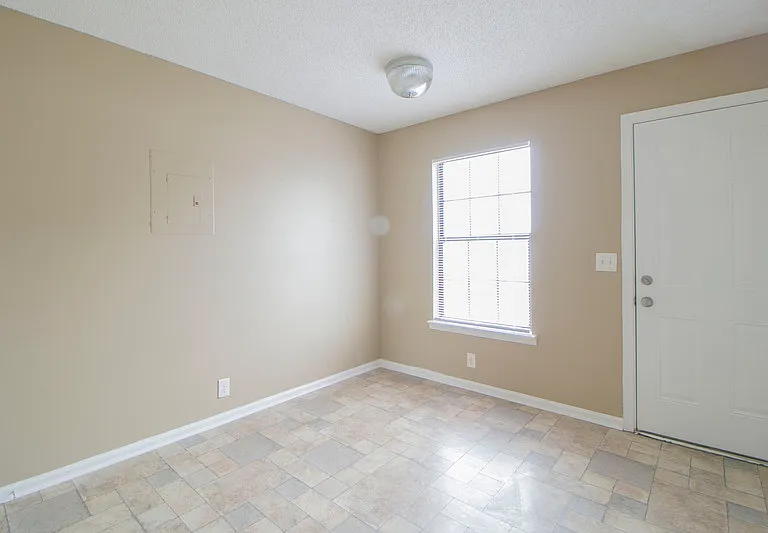 2550 Old Russellville Pike #3 — Photo 7