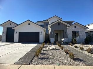 2996 S Woodrow Ln, Washington, UT 84780