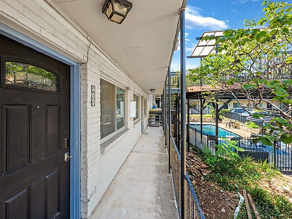 3rd image of 1202 Newning Ave APT 208