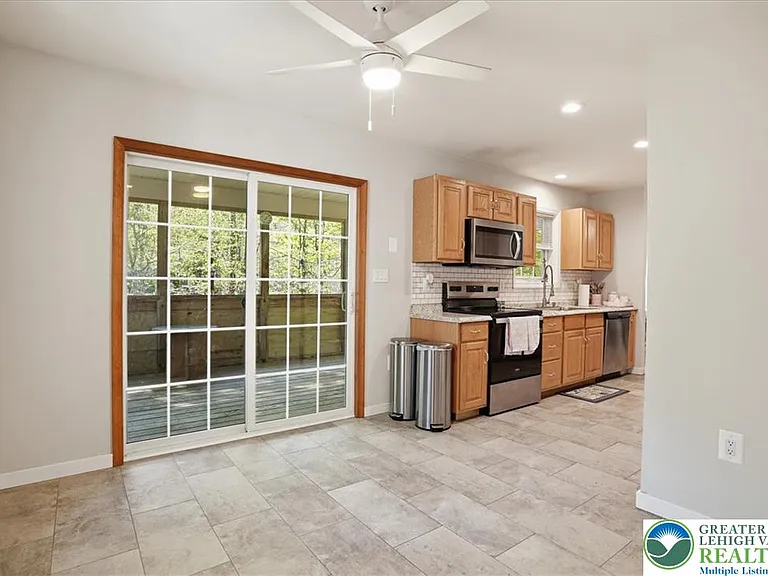 12 Rockway Ct — Photo 10
