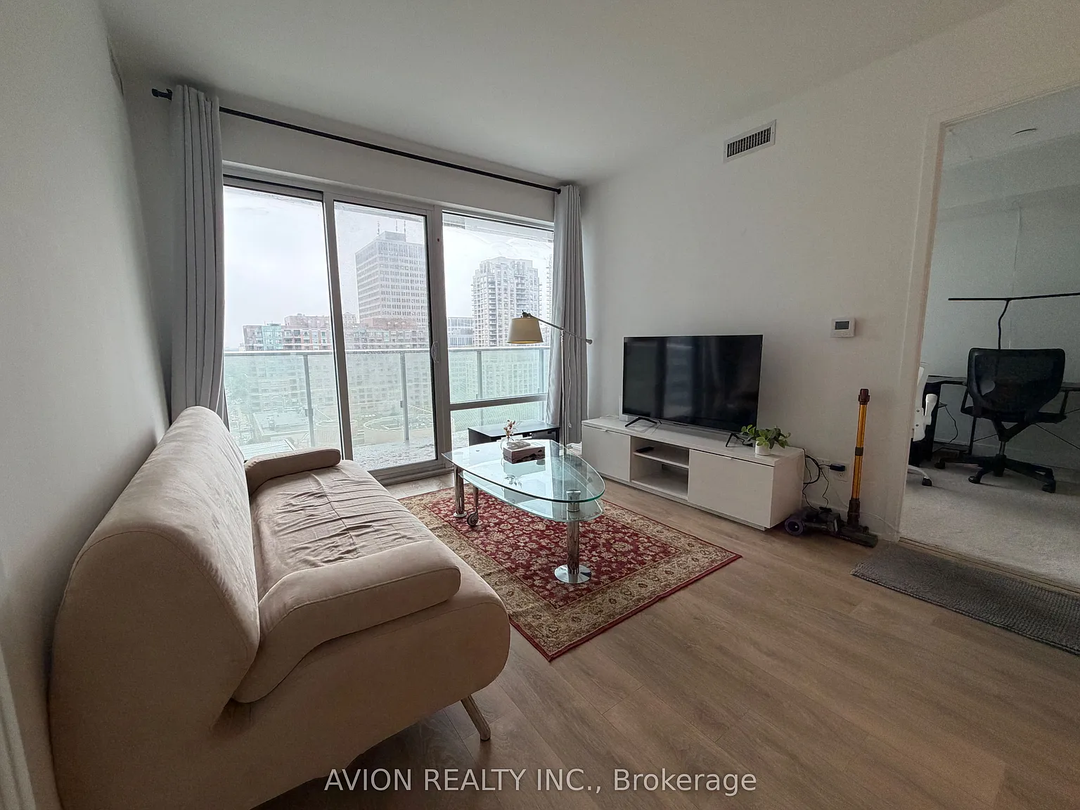 3 bed, $4,299 — Photo 3