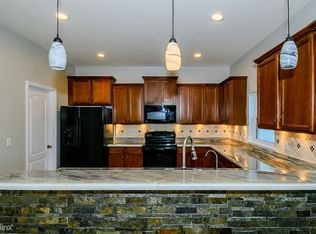 2714 Walden Woods Dr, Plant City, FL 33566