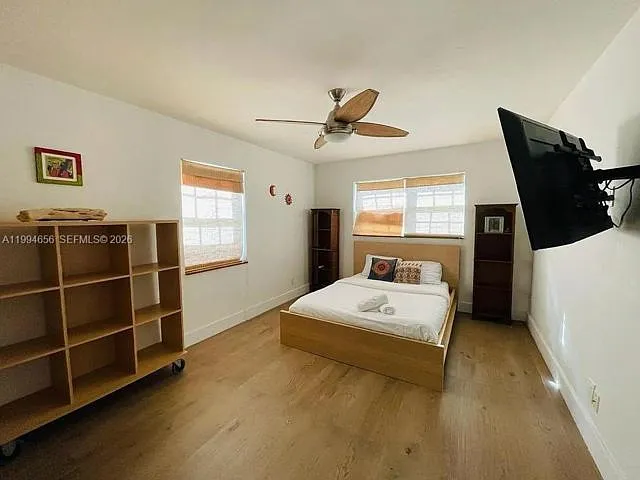 1143 Lincoln St — Photo 13