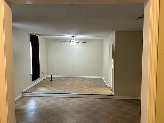 Formal Living Room 12x15 
Dining Room 10x12