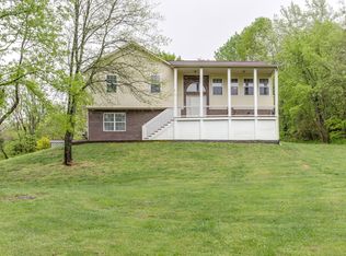 1489 Center Star Rd, Columbia, TN 38401