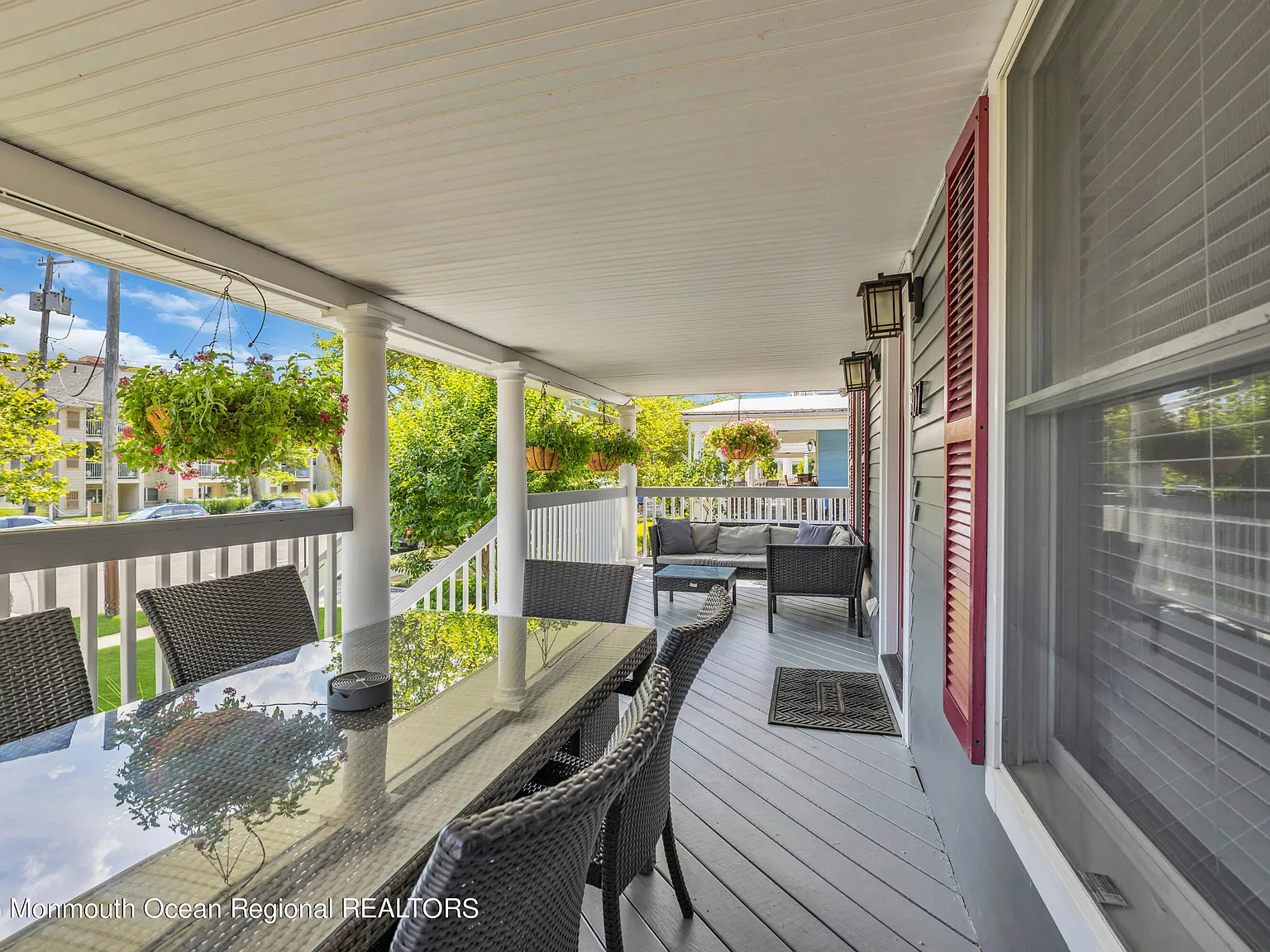 3 bed, 1.5 bath, 1140 sqft, $2,400 — Photo 4