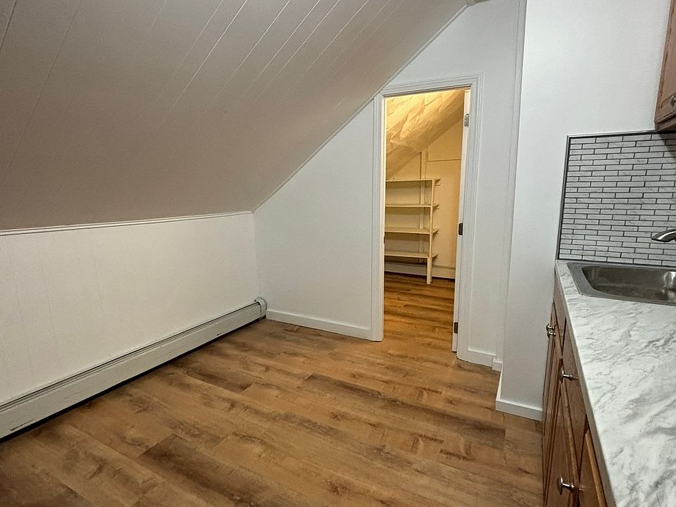 52 Alton St Providence RI Zillow