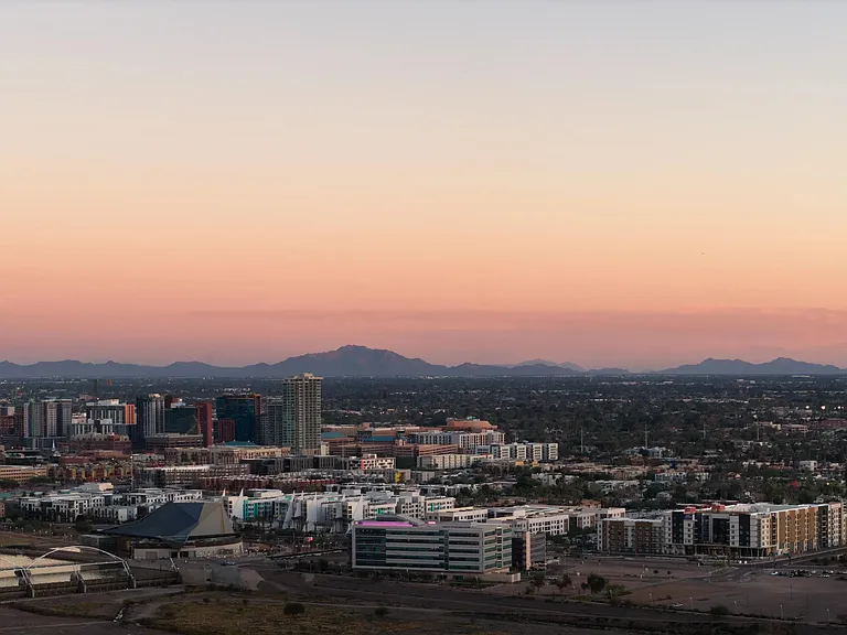 Sunset views over Tempe's skyline bring the desert landscape and city energy together near Modera Rio Salado.