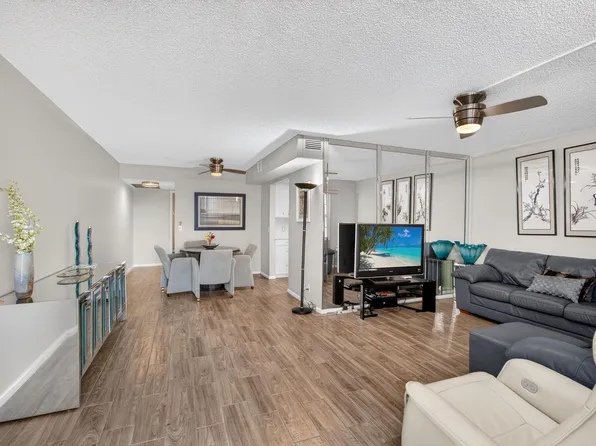3030 Wolverton B, Boca Raton, FL 33434