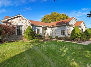128 Juniper Ct, Lake Villa, IL 60046