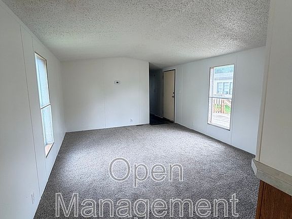 5th image of 2541 Horn Ave