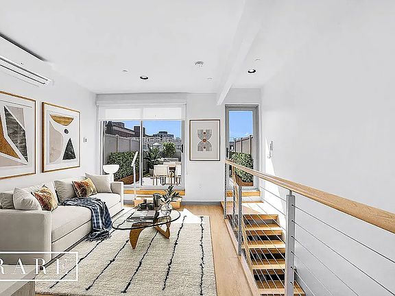 3rd image of 1111A 46th Ave #Penthouse