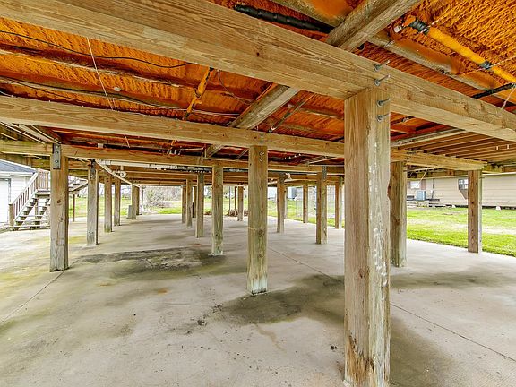 3rd image of 6349 Grand Caillou Rd