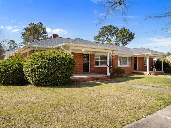 1208 S 9th St, Lillington, NC 27546