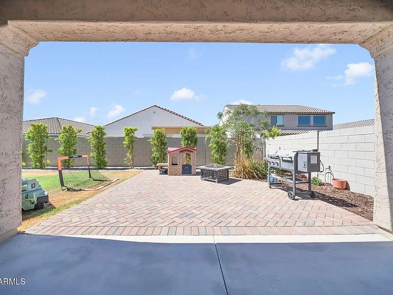 17605 W Medlock Dr — Photo 40