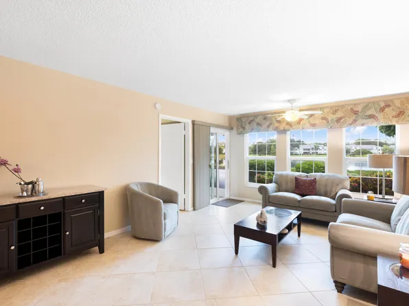 1708 Kings Lake Blvd APT 101, Naples, FL 34112