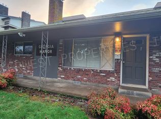 10 E Avenue Ln #C, Lake Oswego, OR 97034