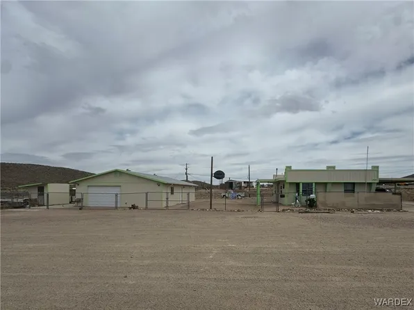 6959 W Concho Dr, Dolan Springs, AZ 86441