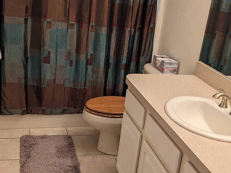 382 Rochester St — Photo 6