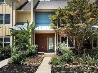 1603 Dancing Fox Rd, Decatur, GA 30032