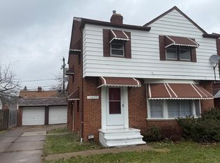 13677 Cedar Rd, University Heights, OH 44118