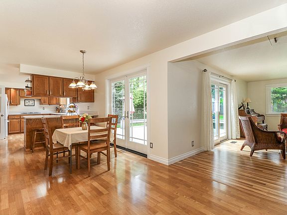 Dining/Family rooms. 