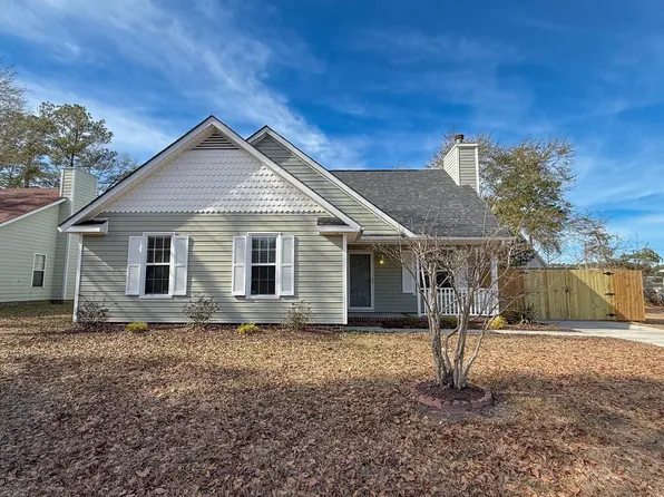 607 Sharease Circle, Wilmington, NC 28405