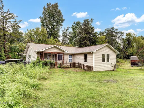 225 2nd St, Corryton, TN 37721