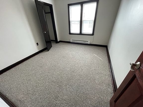 4th image of 1512A Martin Ave