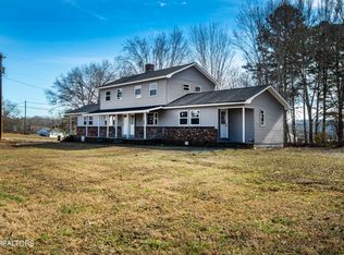 124 Viking Rd, Oak Ridge, TN 37830
