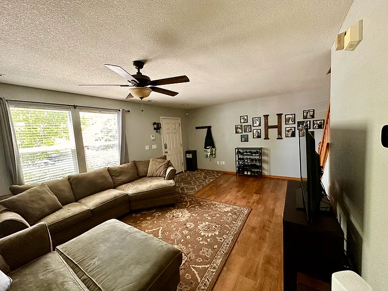 10654 Butte Dr — Photo 4
