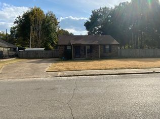 3863 Grey Rd, Memphis, TN 38108