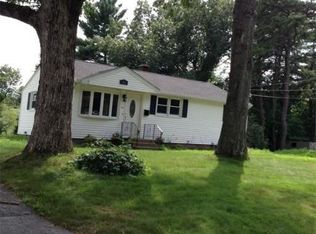 93 Walnut St, Oxford, MA 01540