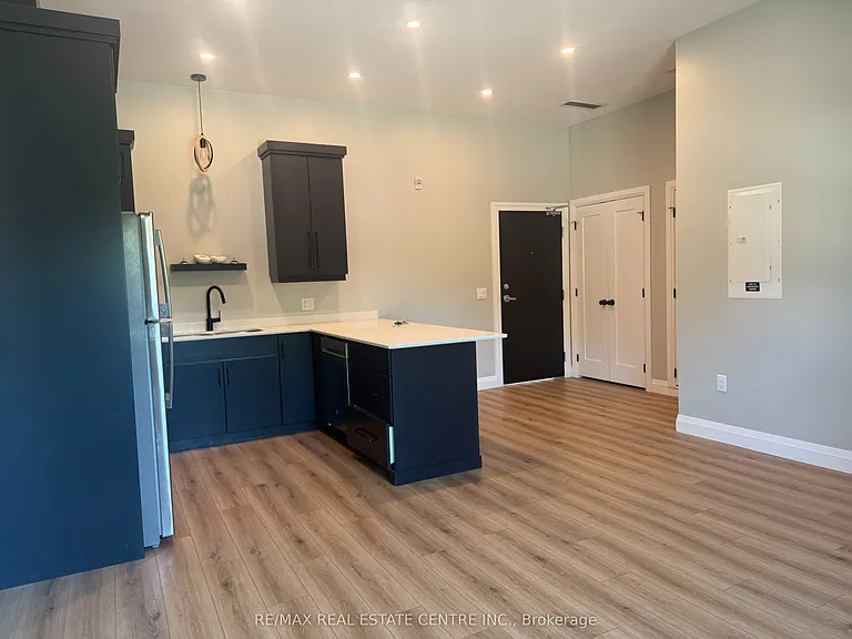 8 Main St S #4 — Photo 14