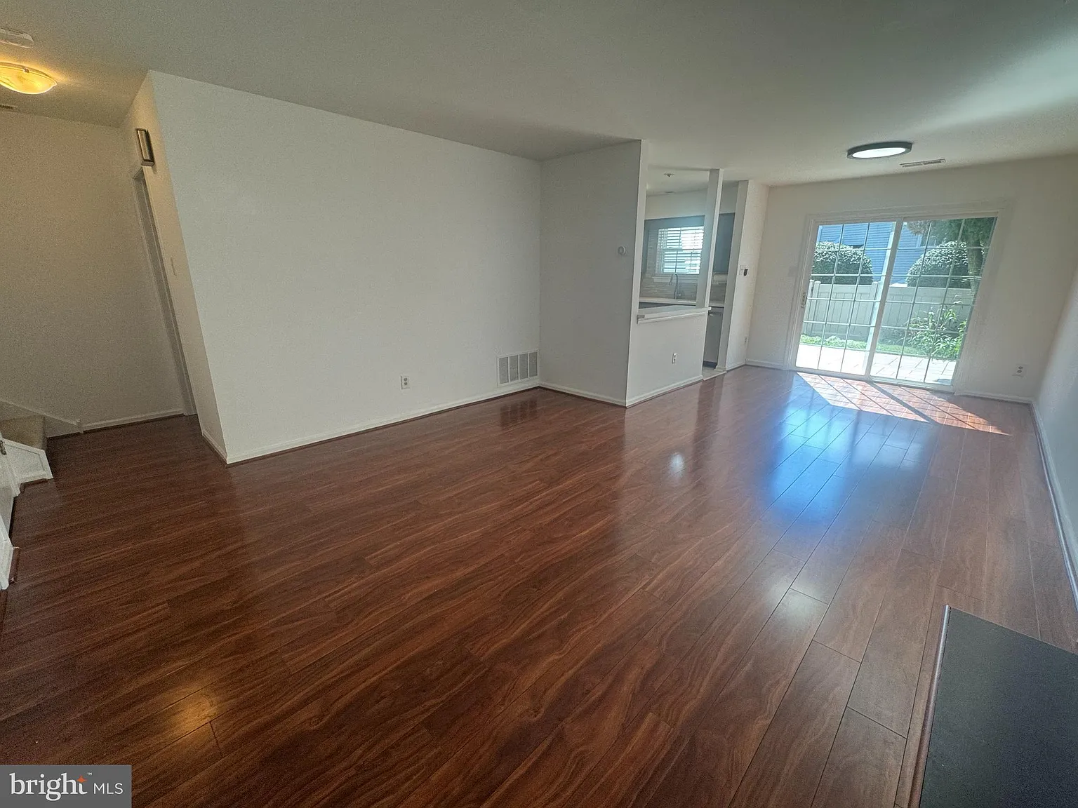 2 bed, 2.5 bath, $2,500 — Photo 4