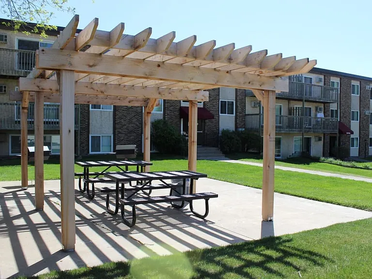 Valley Place Apartments — Photo 6