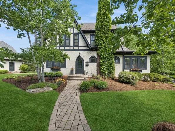 7 Center St, Hinsdale, IL 60521