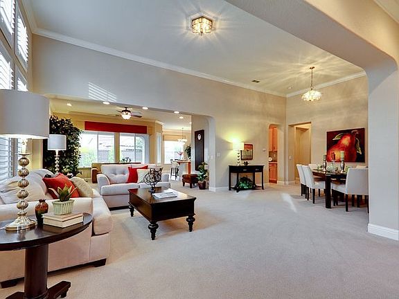 2nd image of 23 Camrosa Pl