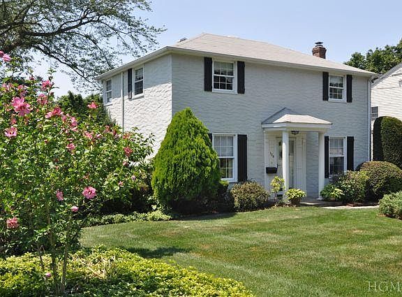 2nd image of 128 Jennifer Ln