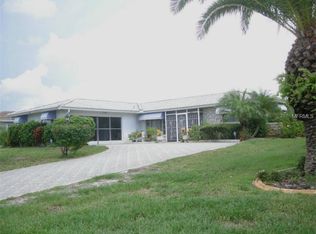 8 Old Trail Rd, Englewood, FL 34223