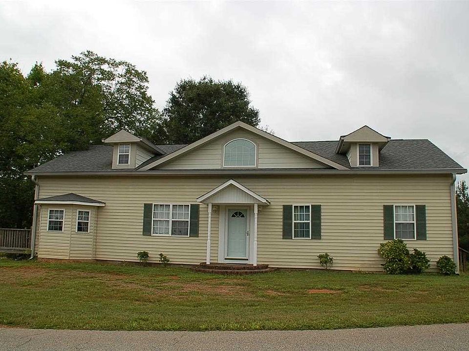 1st image of 405 Whispering Pines Ln