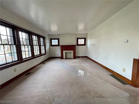 4th image of 1652 9th St