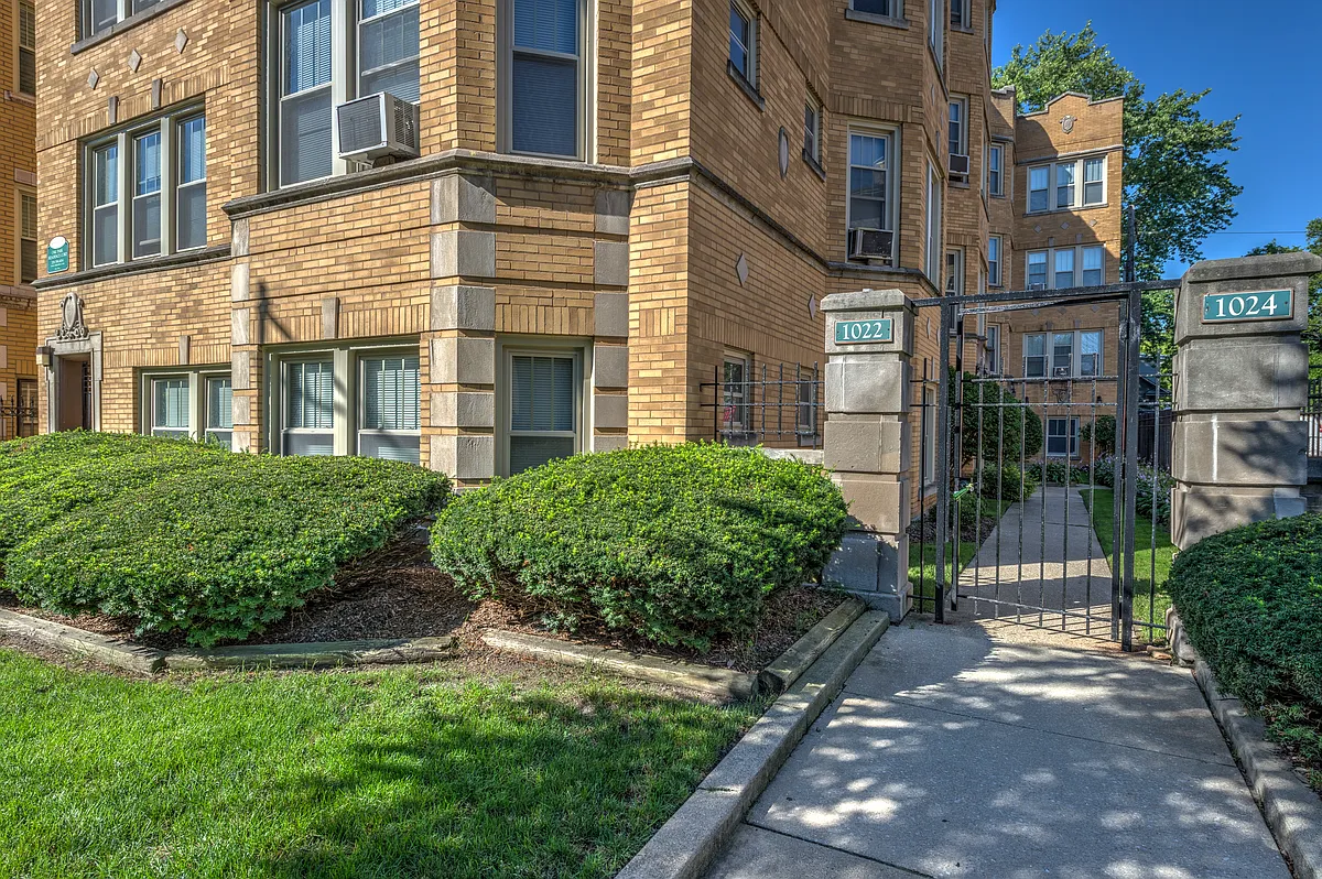 Building Photo - 1022 N. Austin
