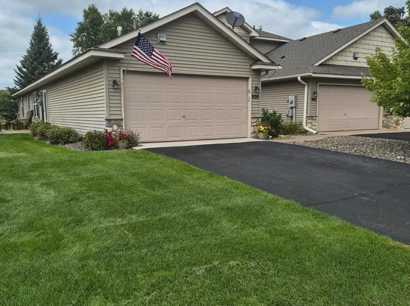 920 Fairfield Pl NW, Isanti, MN 55040
