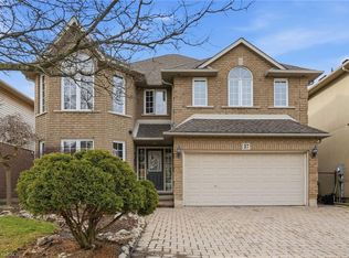 37 Southcreek Dr, Hamilton, ON L9K 1M2