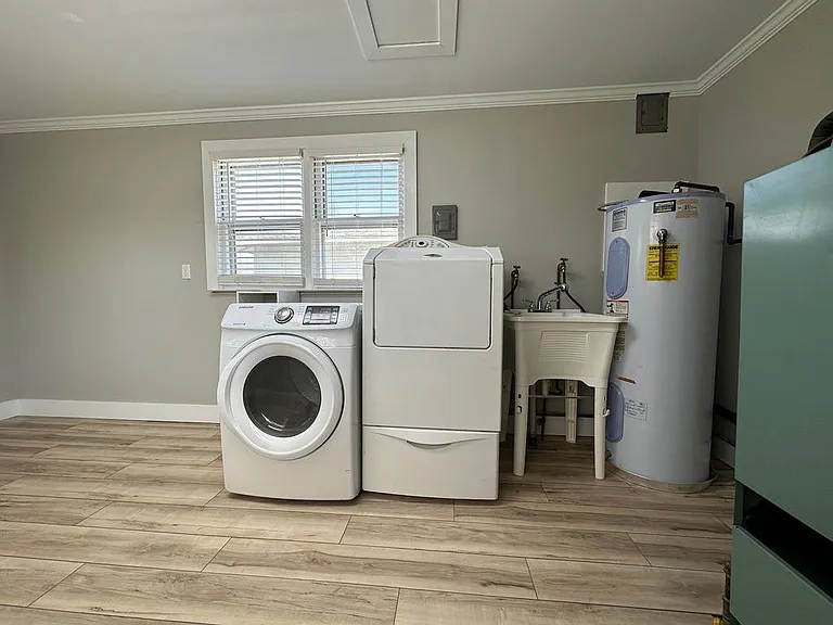 921 Vanderpool Dr — Photo 11