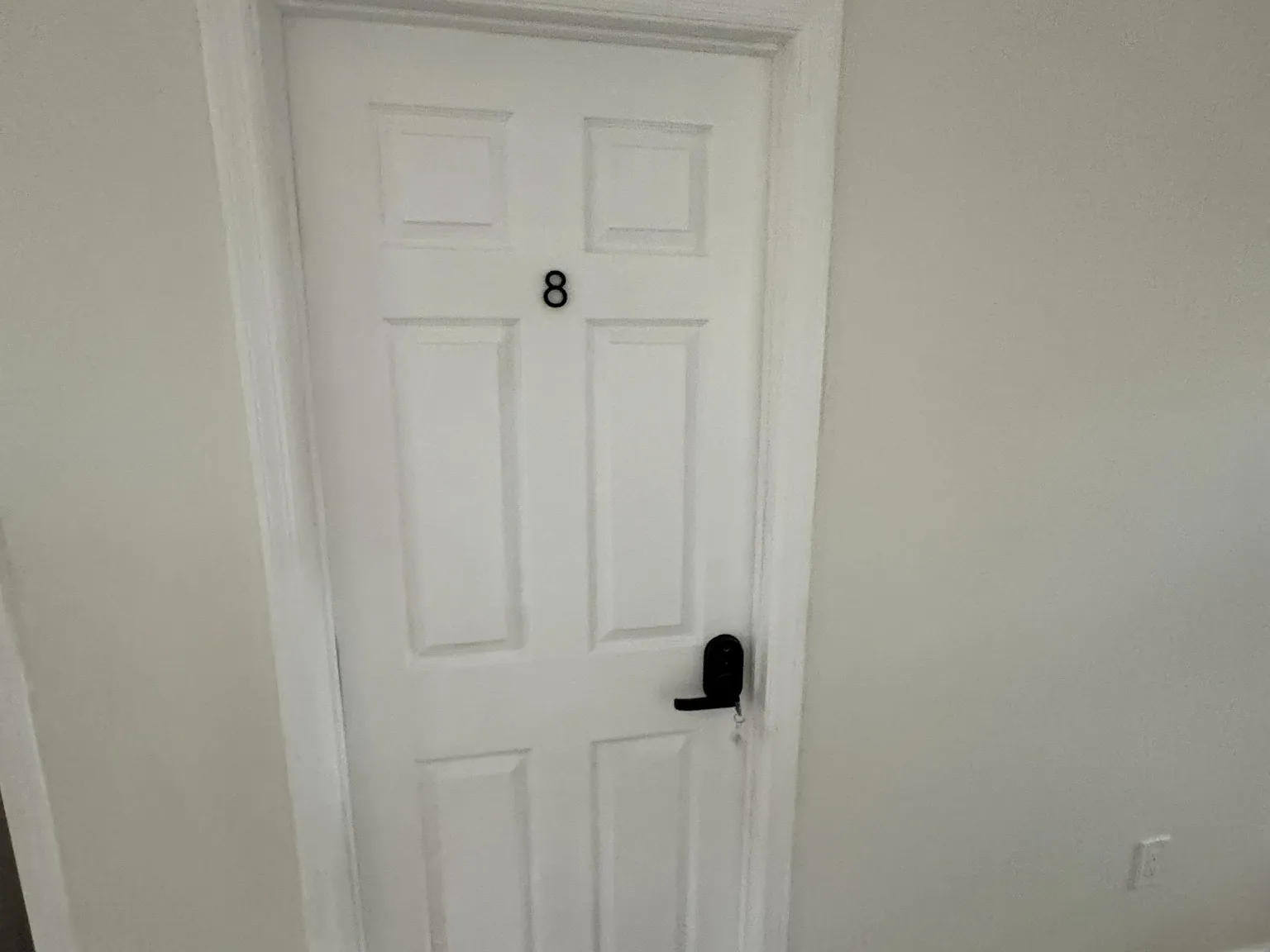 4 bed, 3.0 bath, 2150 sqft, $1,001 — Photo 2